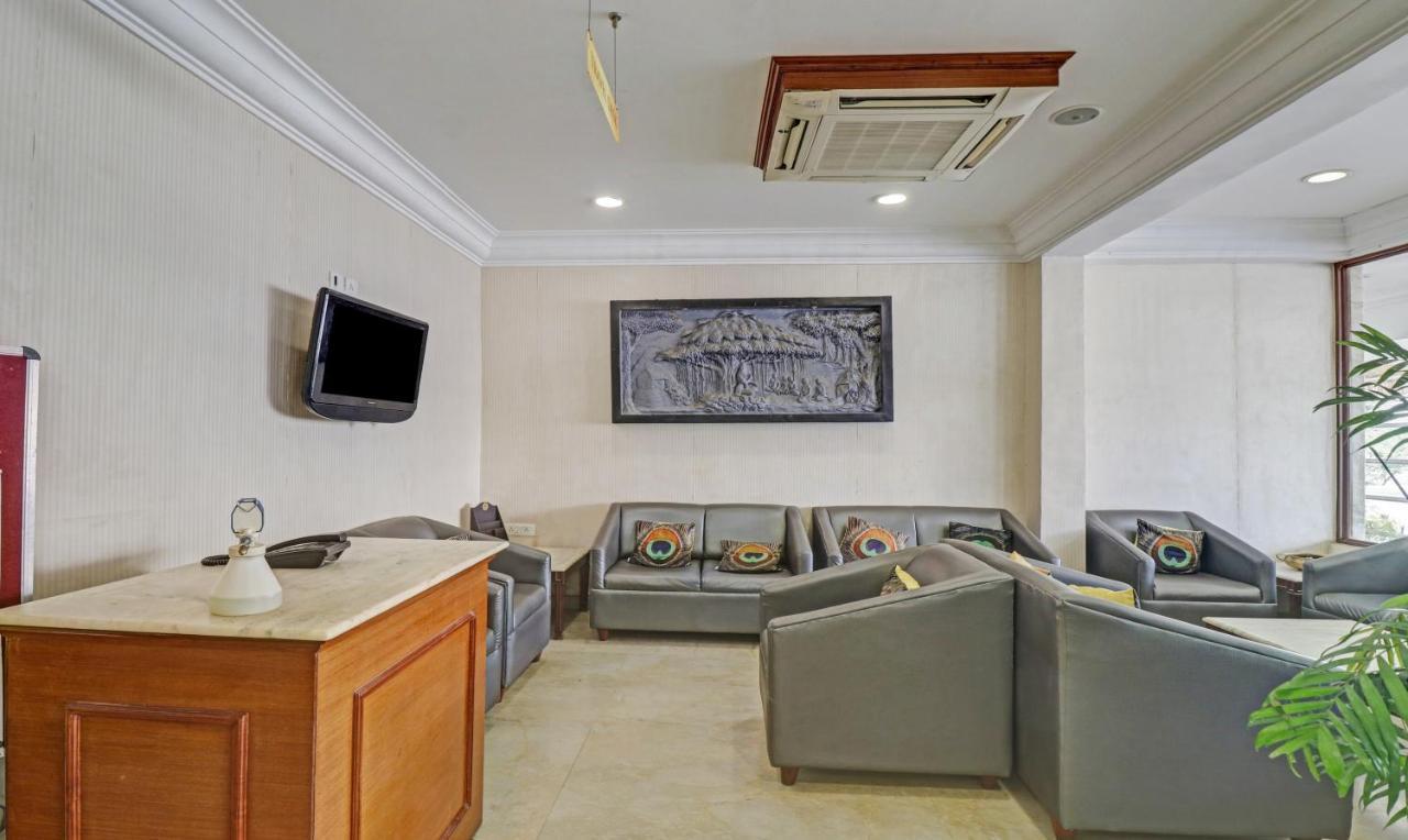 Treebo Komfort Suites, 3 Km From Mysore Palace Buitenkant foto