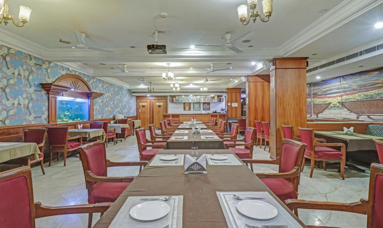 Treebo Komfort Suites, 3 Km From Mysore Palace Buitenkant foto