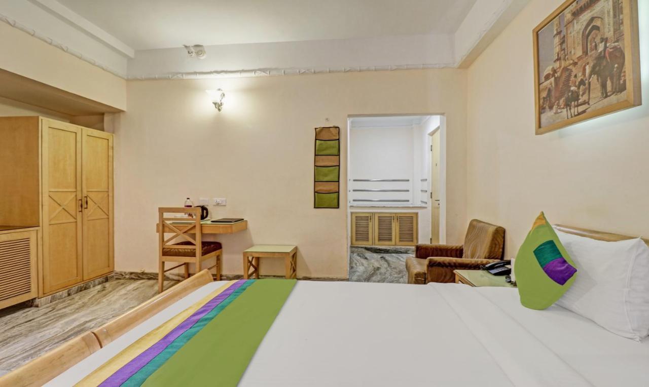 Treebo Komfort Suites, 3 Km From Mysore Palace Buitenkant foto