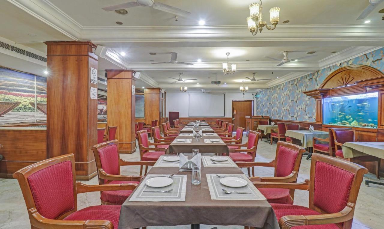Treebo Komfort Suites, 3 Km From Mysore Palace Buitenkant foto