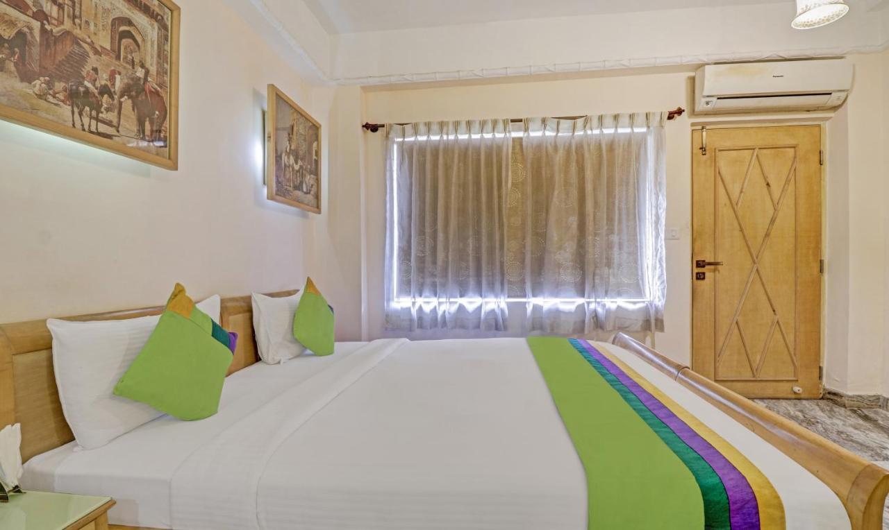 Treebo Komfort Suites, 3 Km From Mysore Palace Buitenkant foto