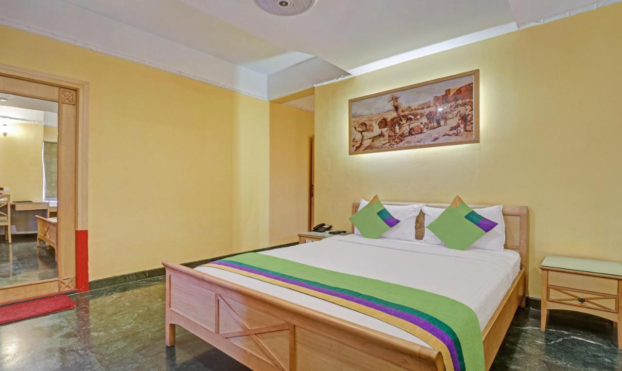 Treebo Komfort Suites, 3 Km From Mysore Palace Buitenkant foto